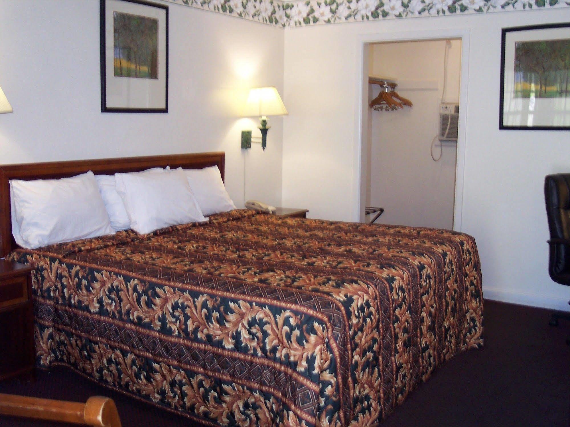 Shore Hills Motel Manasquan Exterior foto